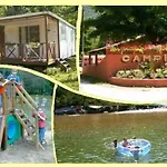 Camping 4 Etoiles - Piscine - Ccbbihi