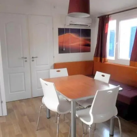 4 Etoiles - Piscine - Ccbbihi